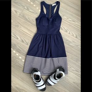 Altar’d State navy dress with striped detail❤️❤️❤️